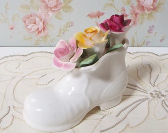 Small Vintage Bone China Shoe With Roses - Made in England -