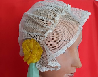 Beautiful antique wedding headpiece lace tulle and Ribbon ref 12550