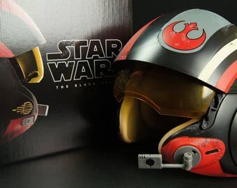 STAR WARS - Poe Dameron Helmet ( blaster weathered)