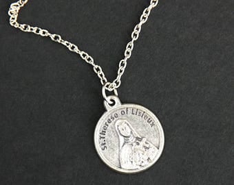 St Therese of Lisieux Necklace. Therese Prayer Necklace. Round Medal Necklace. Catholic Jewelry. Patron Saint Therese Necklace.