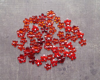 Lot 100 rhinestones form flower 9mm to 1.2 cm shade Red