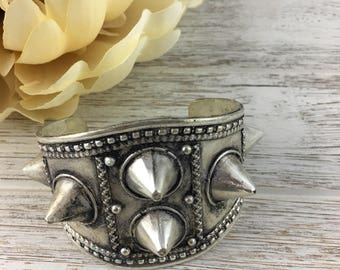 Vintage Style Kuchi Cuff Bracelet - Statement Bracelet - Afghan Aqeeq Cuff bracelet - bohemian jewelry - afghan jewelry - afghan bracelet