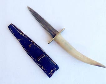 Vintage 1960's Bull Horn Knife