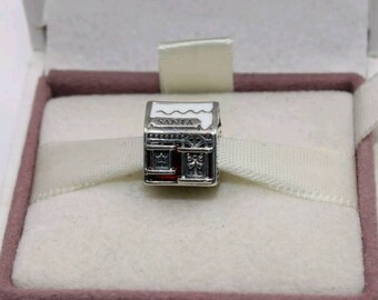 Pandora Santa's House Charm