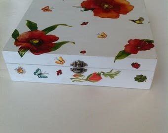 Box 16 boxes, floral poppies