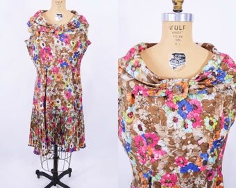 1960s floral dress | brown pink floral wide collar dress | vintage 60s dress | W 33"