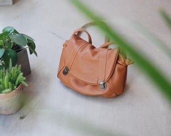 "Isaak" caramel brown leather satchel