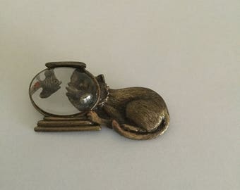 Vintage J J Jonette Cat With Fish in Fishbowl Pin