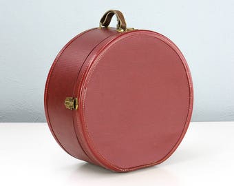 Vintage Red Round Hat Box Suitcase, Hat Box Luggage, Doll Case, Round Suitcase, American Tourister Luggage, Round Luggage