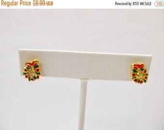 ON SALE Vintage Enameled Christmas Wreath Earrings Item K # 1798