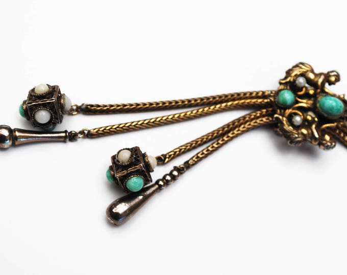 Adjustable Slider necklace - Cupid - Brass gold Mesh chain - green glass - White seed pearl - Tassel bolo tie - Bolo tie necklace