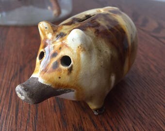 Ceramic Pig / small piggy bank / Folk Art / Vintage handmade