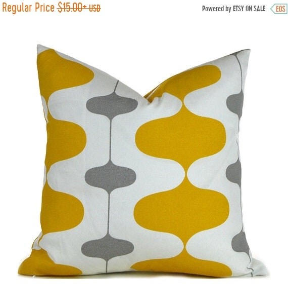 60 CLEARANCE SALE 16x12 Indoor Outdoor Pillow