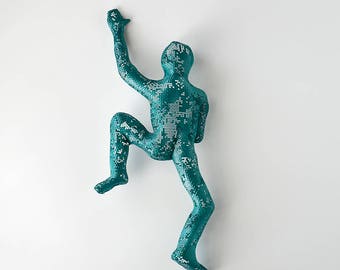Climbing man figure, sport art, home decor, wire mesh sculpture, metal wall art - Green