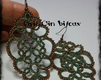 Orecchini in pizzo chiacchierino con perline. Raffinati ed eleganti