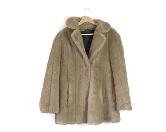 Vintage faux fur coat / boho beige brown faux fur waistlength coat / fluffy brown 80s coat / retro fur coat / synthetic fur coat jacket