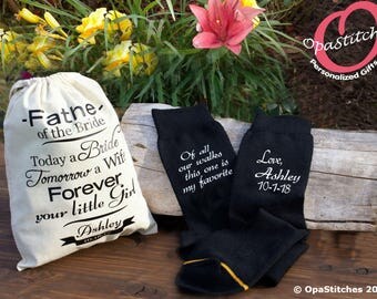 Personalized Father of the Bride socks, with name and wedding date,father of bride gift for day of wedding with personalized gift canvas