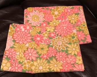 Vintage set of pillowcases 1960s
