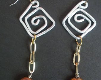Carol Cassisa Fleur de Lis Doree Paper Clip Necklace (FDL Button) main image 0