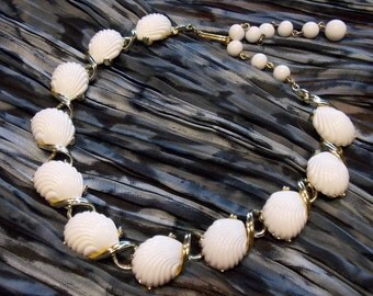 Vintage White Thermoset Shell Choker Necklace in Gold-tone Metal