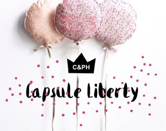 Ballon en coton liberty et son kit stickers, personnalisable. (vendu a l'unité)