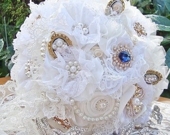 White Lace bouquet, brooch bouquet, ivory lace flower bouquet, pearl brooch bouquet, photo frame bouquet