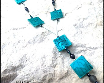 Women pucks shells Mint Bohemian style necklace