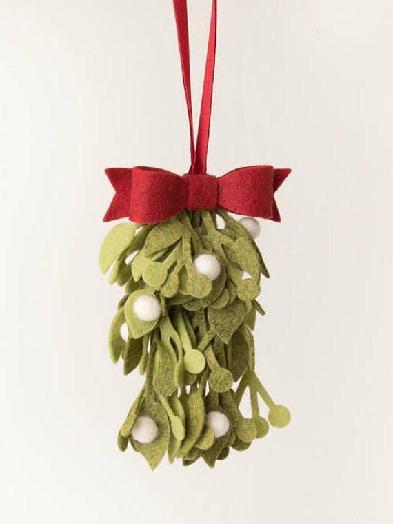 Felt Mistletoe Photo Courtesy of TheWindingVine