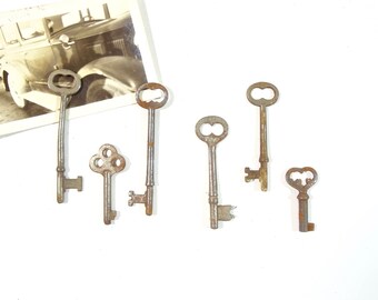Vintage Skeleton Keys, Set of Six