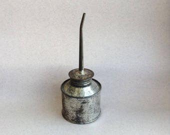 Soviet vintage rustic oil can Retro 1960s 70s Olier lubrication mechanisms Vintage Home Soviet farmhouse oil can Retro metal olier