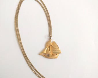 Vintage nautical ship necklace gold tone boat sailboat pirate clipper steampunk jewelry