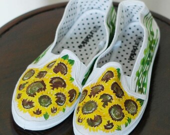 canvas sandshoes