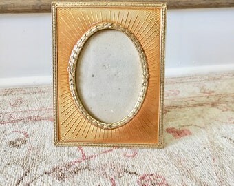 Frame Picture Frame Gold Frame Wedding Frame Oval Frame Round Frame Mid Century Picture Frame Photo Frame Decorative Frame Terragrafics