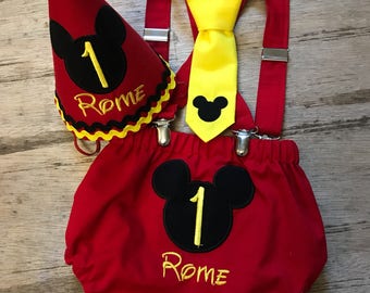 Mickey Mouse cake smash outfit. Mickey Mouse birthday.