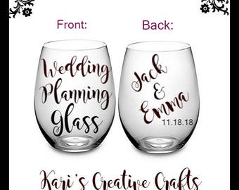 Wedding Planning Wine Glass, Engagement Gift, Engagement Glass, Proposal, Bride to be, Future Mrs, Wedding Planning, bride wine glass