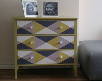 Retro/Vintage Chest of Drawers