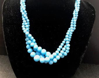 Pretty Vintage Turquoise Blue Milk Glass Necklace