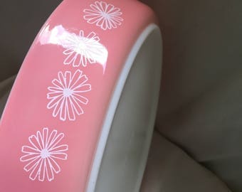 Pyrex Pink Daisy Divided Dish with lid 1958