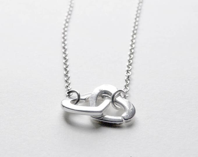 Sister | Sterling Silver Linked Heart Circle Necklace Message Card Jewelry Birthday Graduation Moving Out Long Distance Miss You Gift