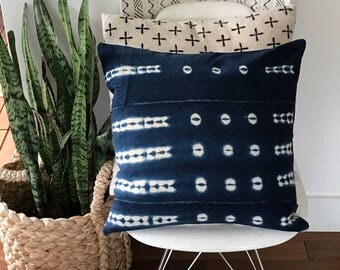 19 x 19 VINTAGE INDIGO MUDCLOTH Pillow Cover / African MudCloth Pillow / Authentic Vintage MudCloth Pillow