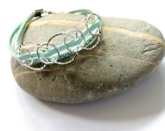 Bracelet light green suede intertwined rings ღ ღ