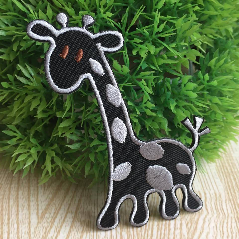 Giraffe cute cartoon Embroidered Iron on Sew on Patch Applique