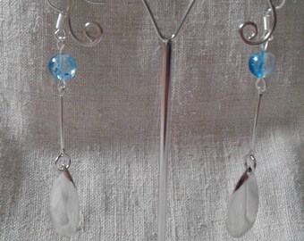 "small silver teardrop" earrings