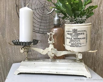 French vintage cream white kitchen scales Forge 5kg cast iron brocante shabby chic decoration
