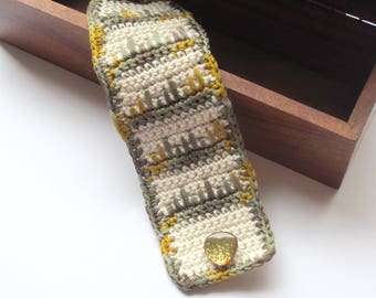 Two-tone cream and khaki crochet Cuff Bracelet