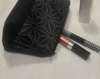 Black leatherette makeup