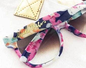 Bride Tribe Floral Sunglasses - Bridesmaid Gift, Wedding Keepsake Gifts, Shower Gift, Custom Bridesmaid Gift - Bachelorette Party