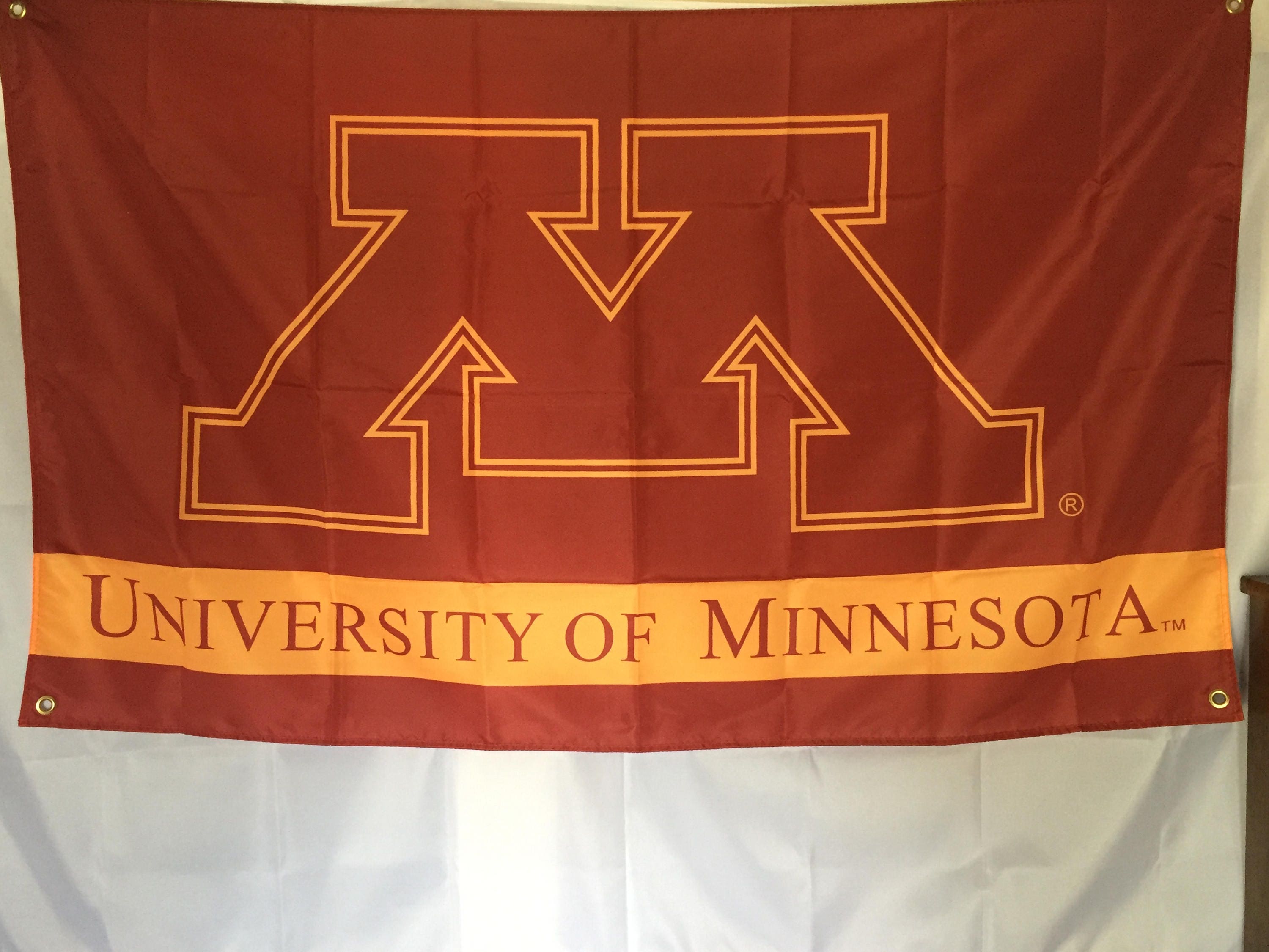 University Of Minnesota Wall Flag