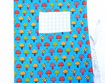 Protège carnet de santé garçon "champignons bleus" bébé