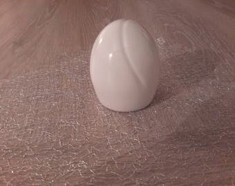 darning egg white porcelain vintage